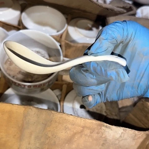 瓷片国营厂库存微瑕10个