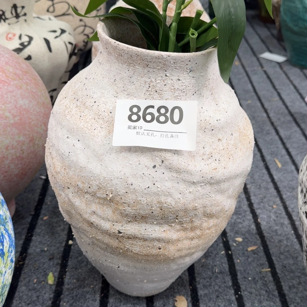 艾***艾陶摆件景德镇高温花瓶编码8680高37口12默认无孔