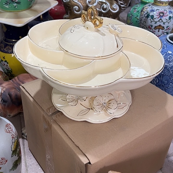 瓷片瑕。。。。。。。。。。。。。。。