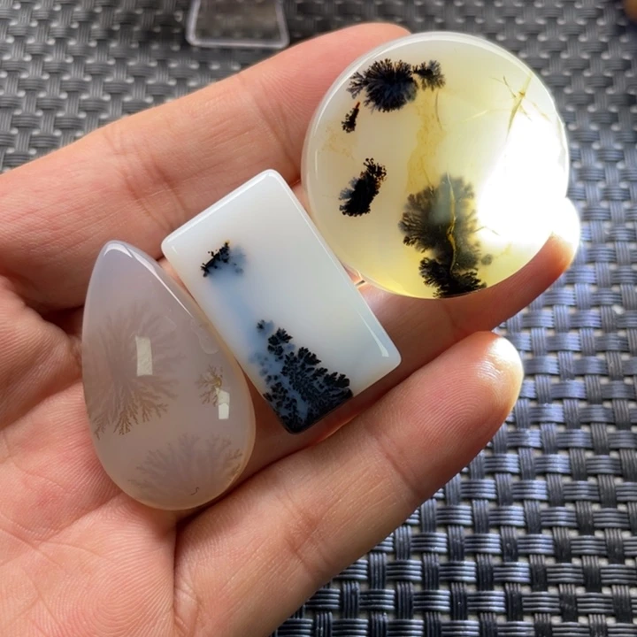 俺***下玛瑙/玉髓未镶嵌颈饰