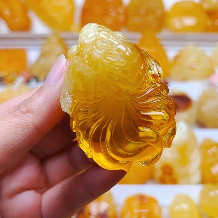 蜜蜡未镶嵌颈饰大金鱼