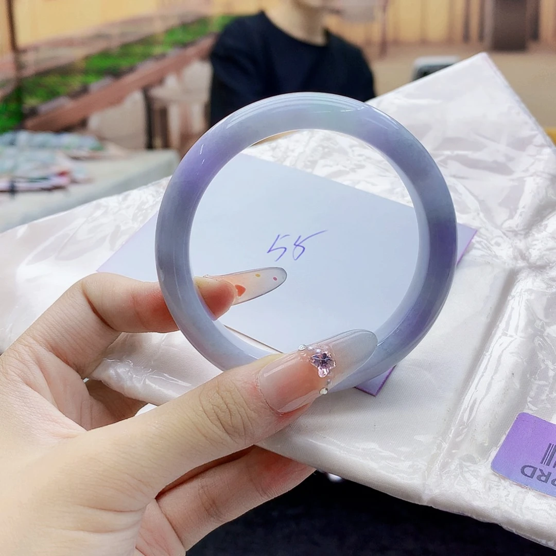 翡翠手镯未镶嵌788909880998899099900