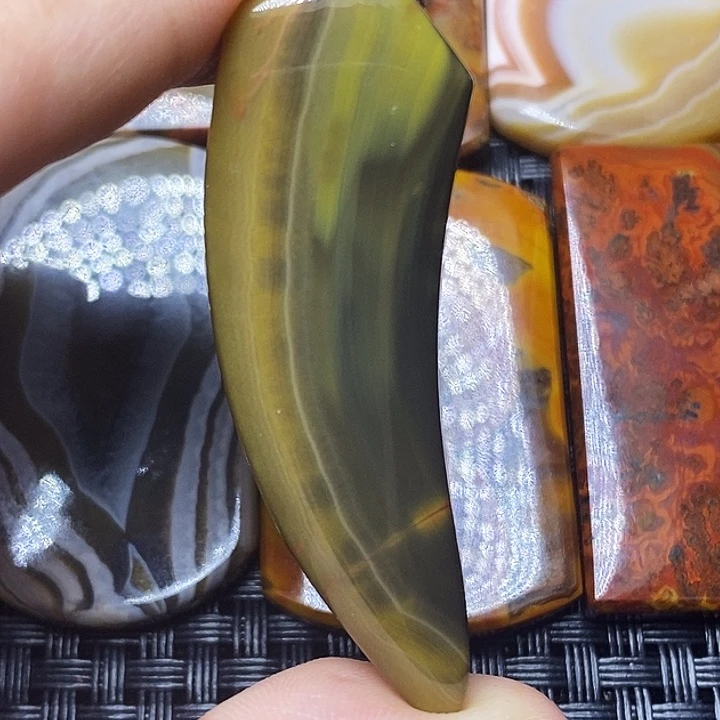 玛瑙/玉髓未镶嵌颈饰
