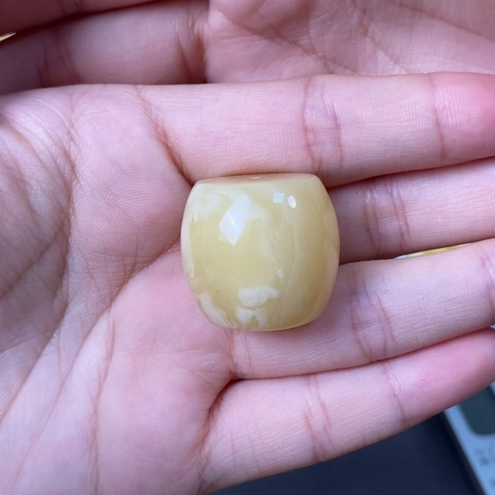 未镶嵌琥珀裸石桶珠