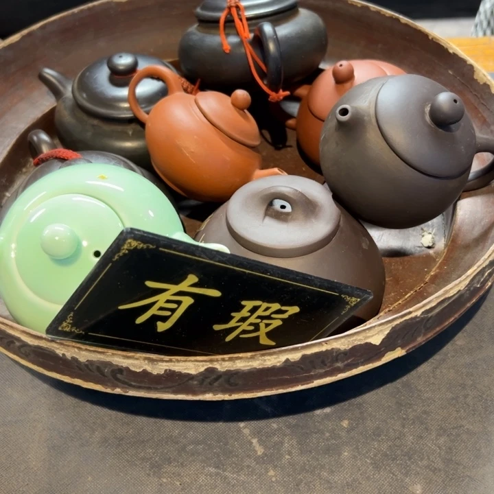 齐***圣瓷片拾六家的瓷器瓷器