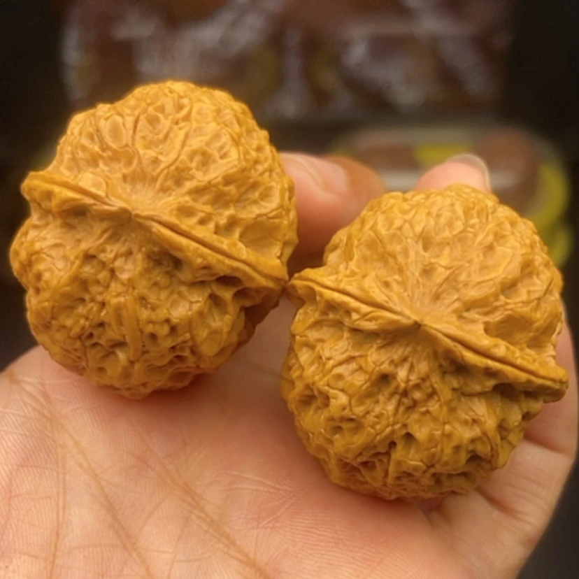 【闪购商品】文玩核桃吊坠40尺铁绣球