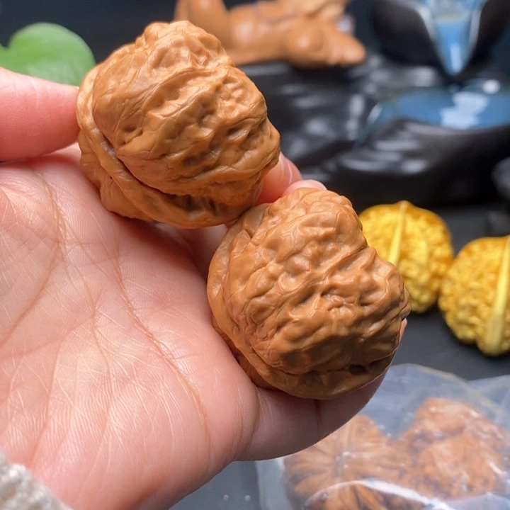 文玩核桃把件肉蛙王41尺