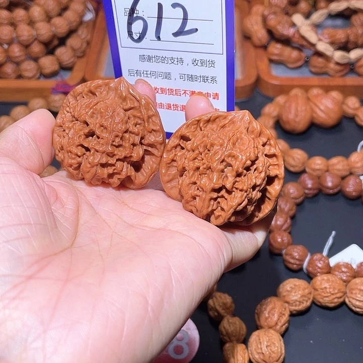 612特价福利官帽麻核桃46