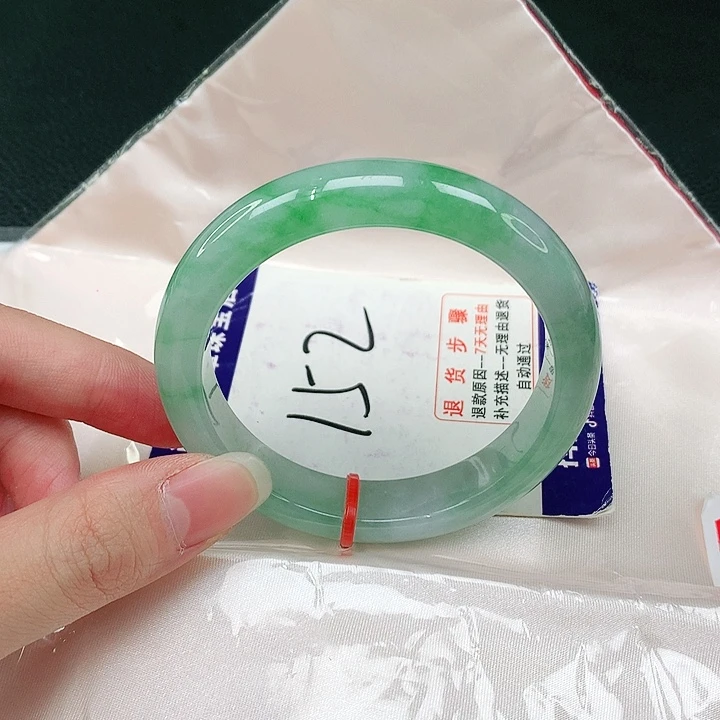 未镶嵌手镯翡翠翡翠手镯