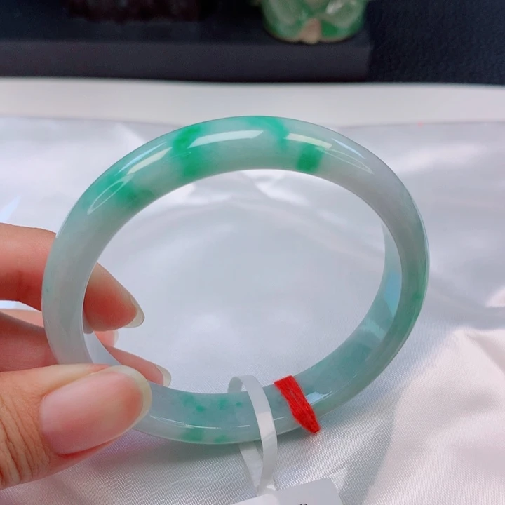 翡翠未镶嵌手镯54圈