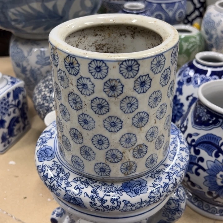 瓷片微瑕陶瓶。。。。。。。。。。。。。