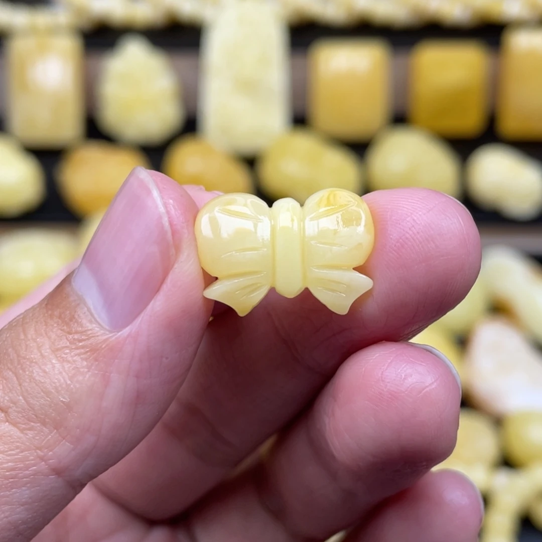 琥珀未镶嵌裸石琥珀蜜蜡
