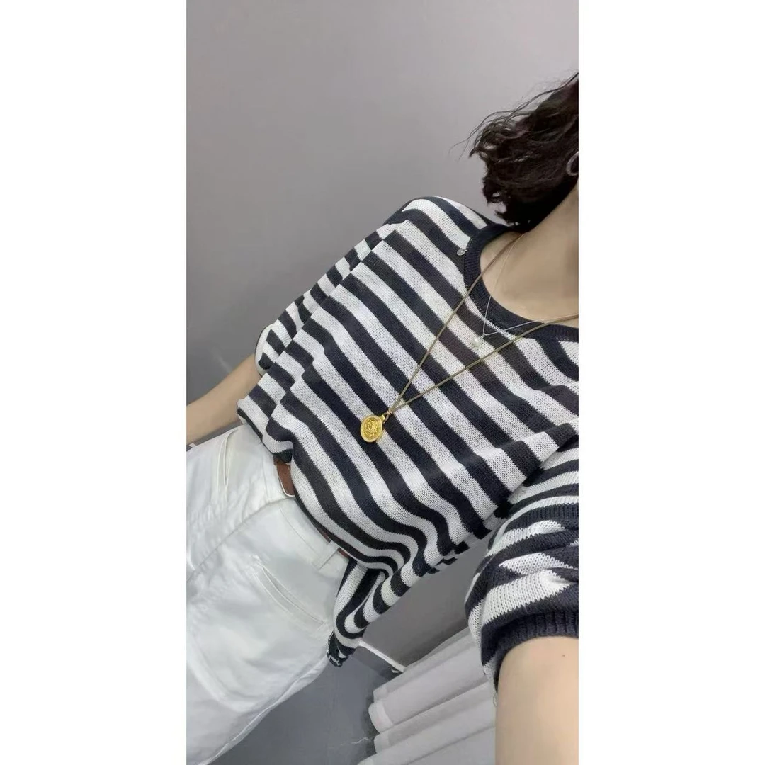 小心机条纹针织衫