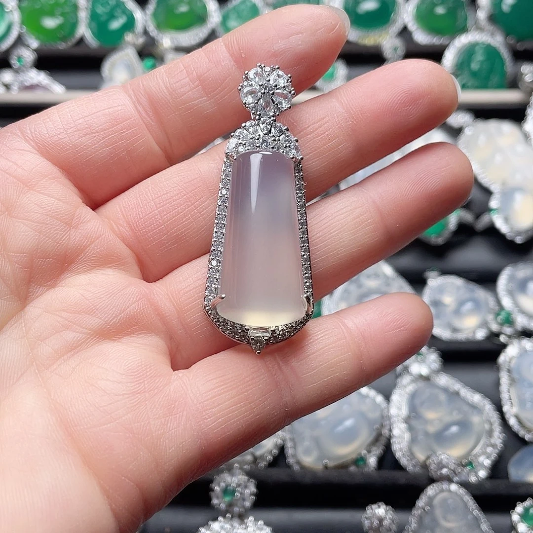 玛瑙/玉髓挂件合金张**朱