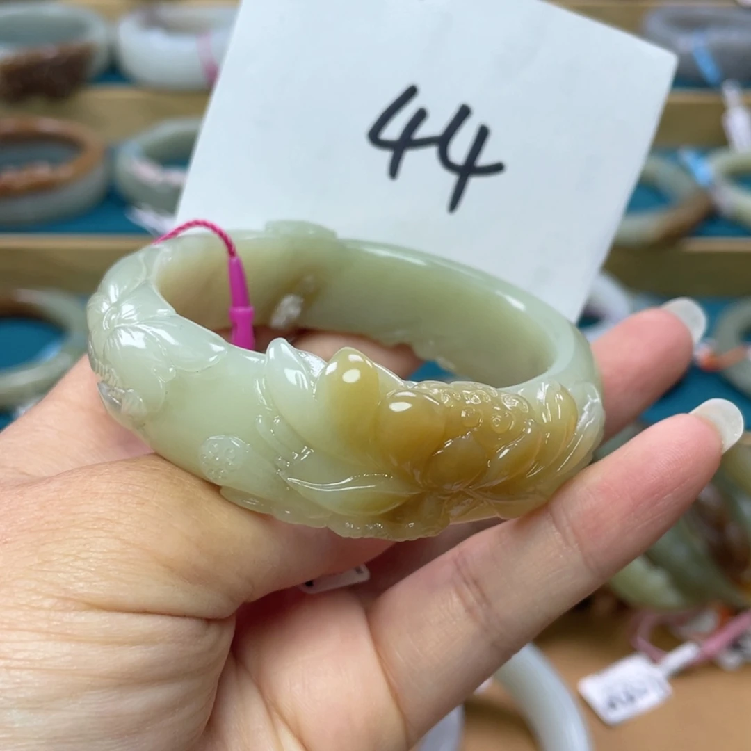 未镶嵌手镯和田玉圈口57