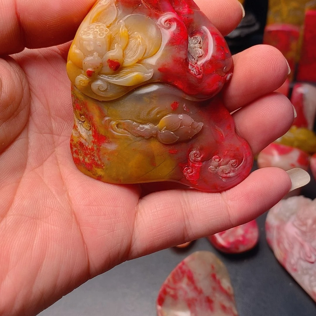 开***祥昌化鸡血石昌化鸡血石手把件