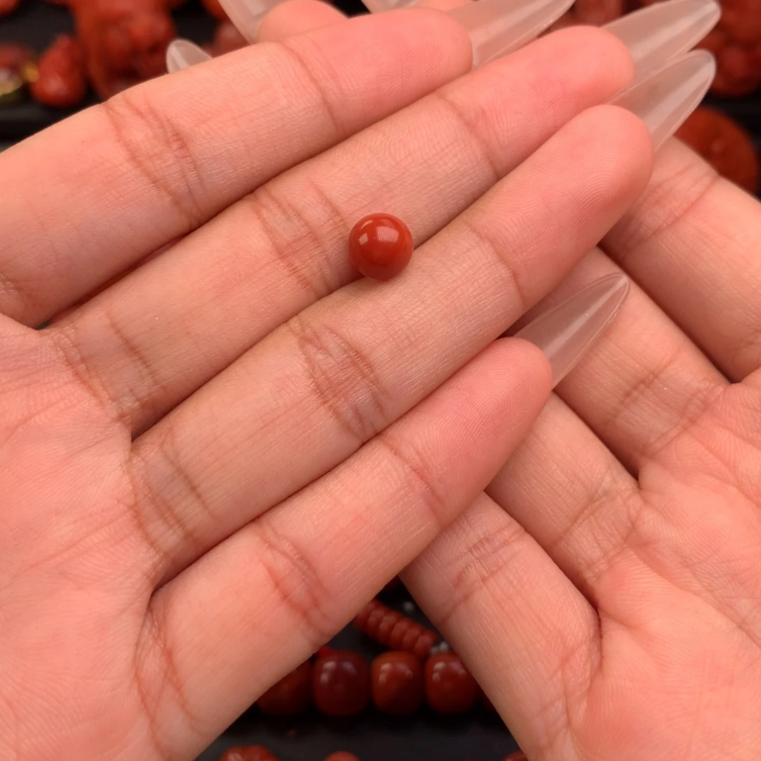 弯***儿南红玛瑙圆珠7+未镶嵌