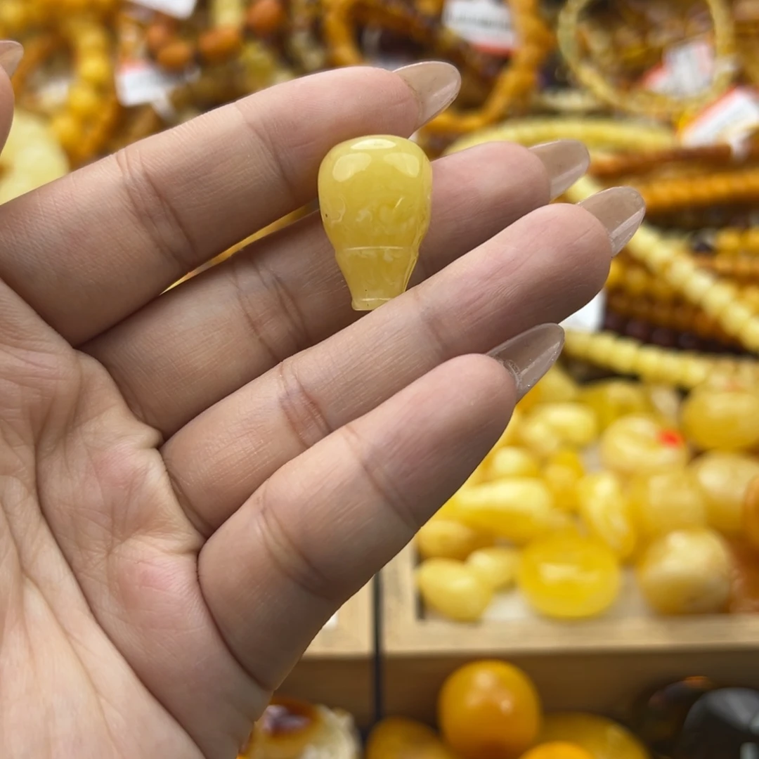 琥珀珠宝奇石未镶嵌