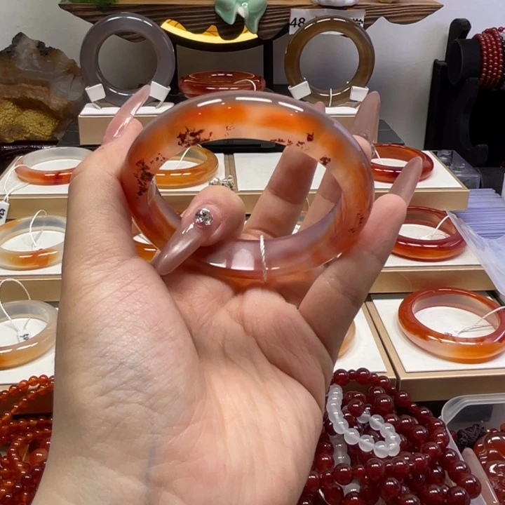 玛瑙/玉髓未镶嵌手镯