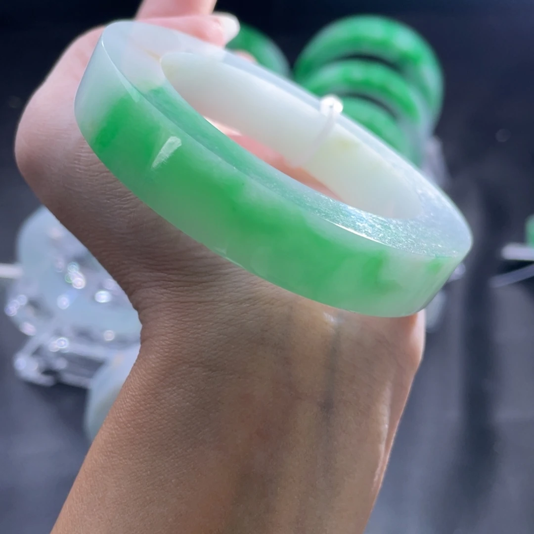定制翡翠未镶嵌正圈