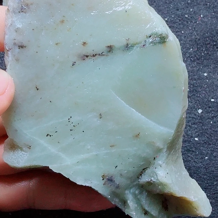 未镶嵌和田玉（糖玉）珠宝半成品
