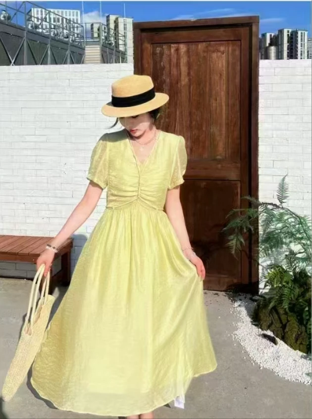 夏款显瘦收腰连衣裙3679