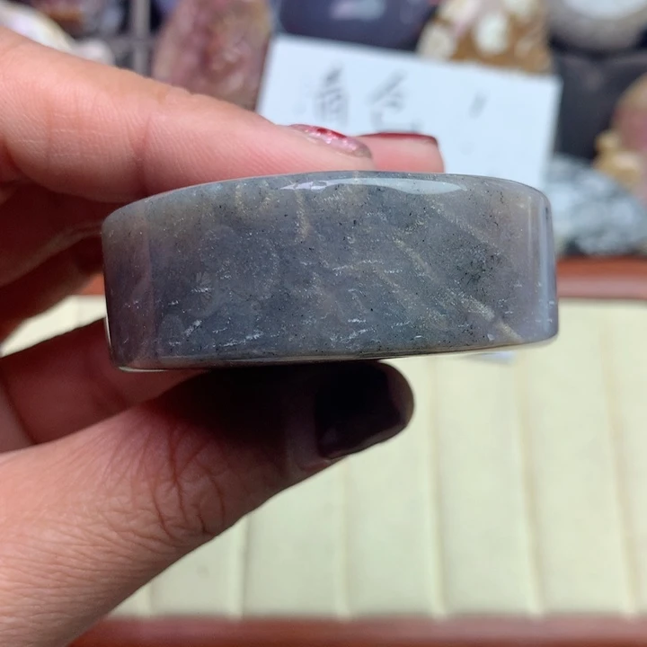 硅化珊瑚（珊瑚玉）颈饰未镶嵌