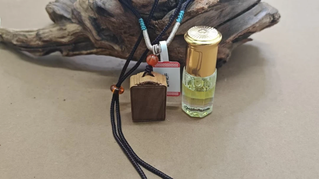 T18W 老山檀无事牌 焦糖奶味 老料【备】基础精油