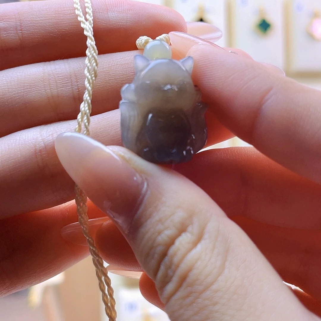 碳****和田玉未镶嵌吊坠(赠链)