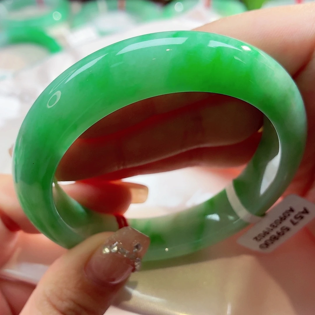 翡翠未镶嵌手镯88-13