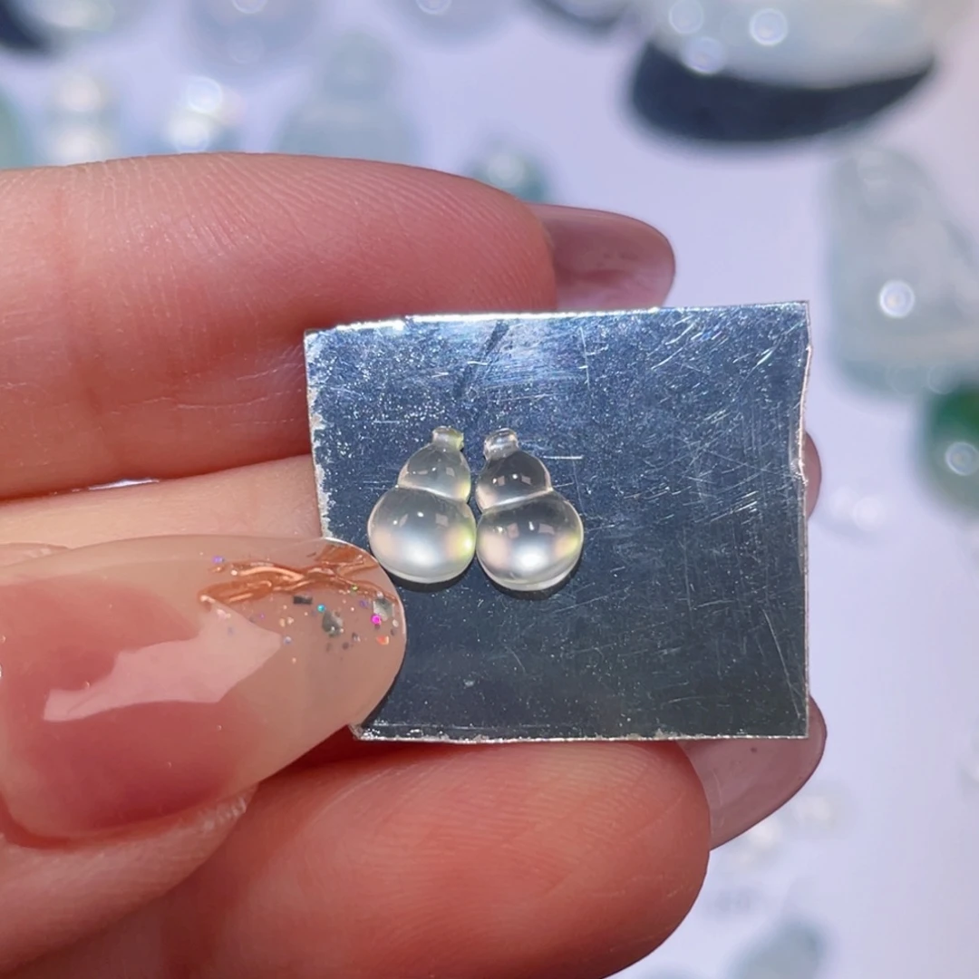 翡翠未镶嵌颈饰裸石