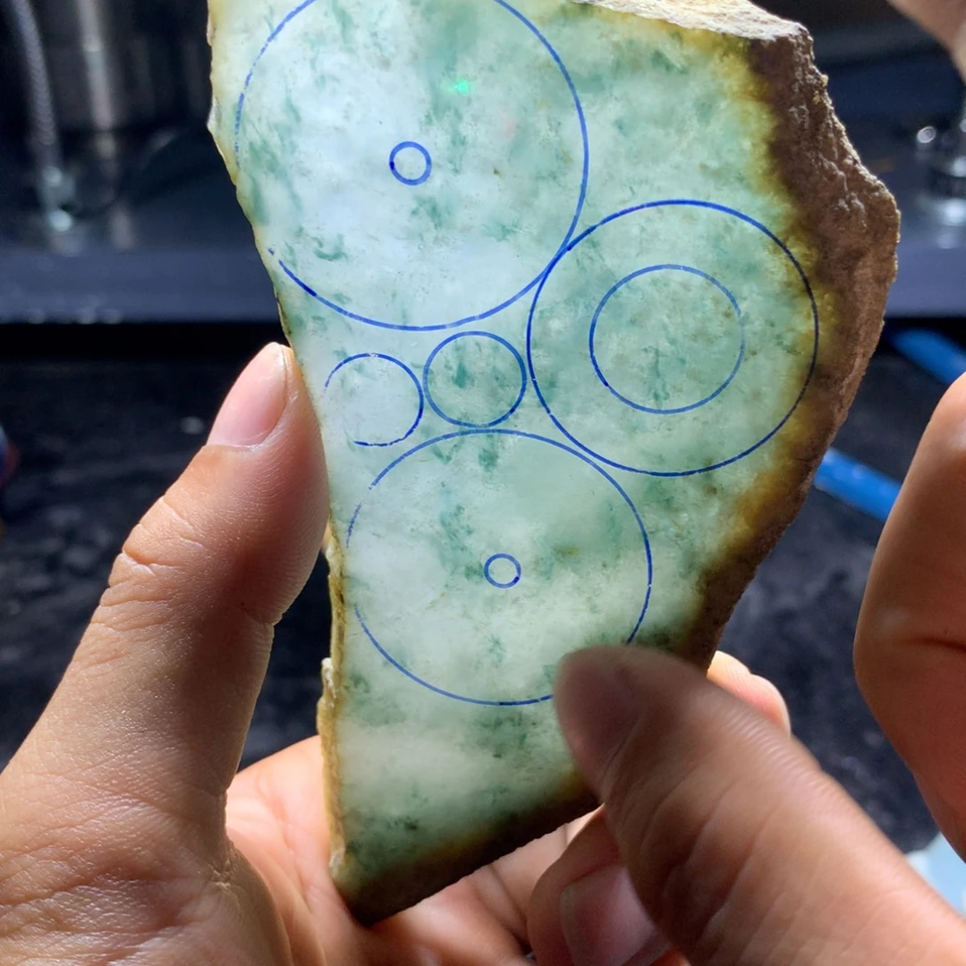 小***练定制翡翠未镶嵌翡翠