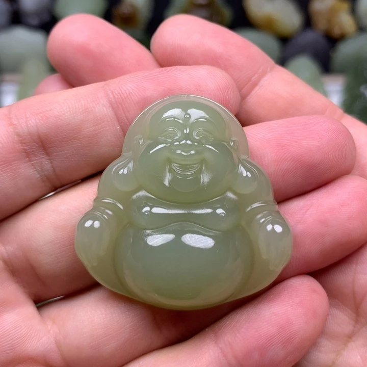 梧***树颈饰未镶嵌和田玉