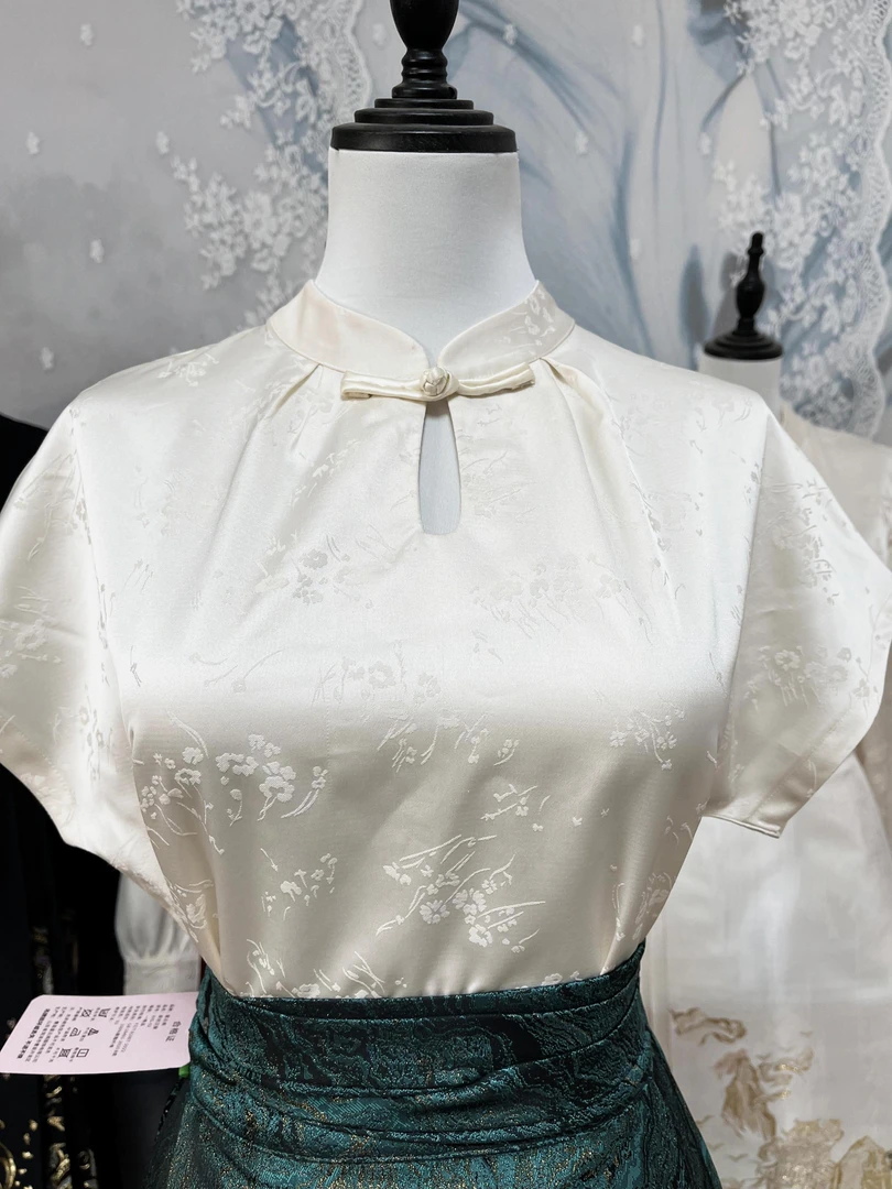 新款短袖夏款缎面提花立领国风上衣衬衫气质日常配搭马面裙新中式