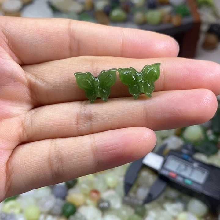 和田玉未镶嵌挂件58一个多样性发其一