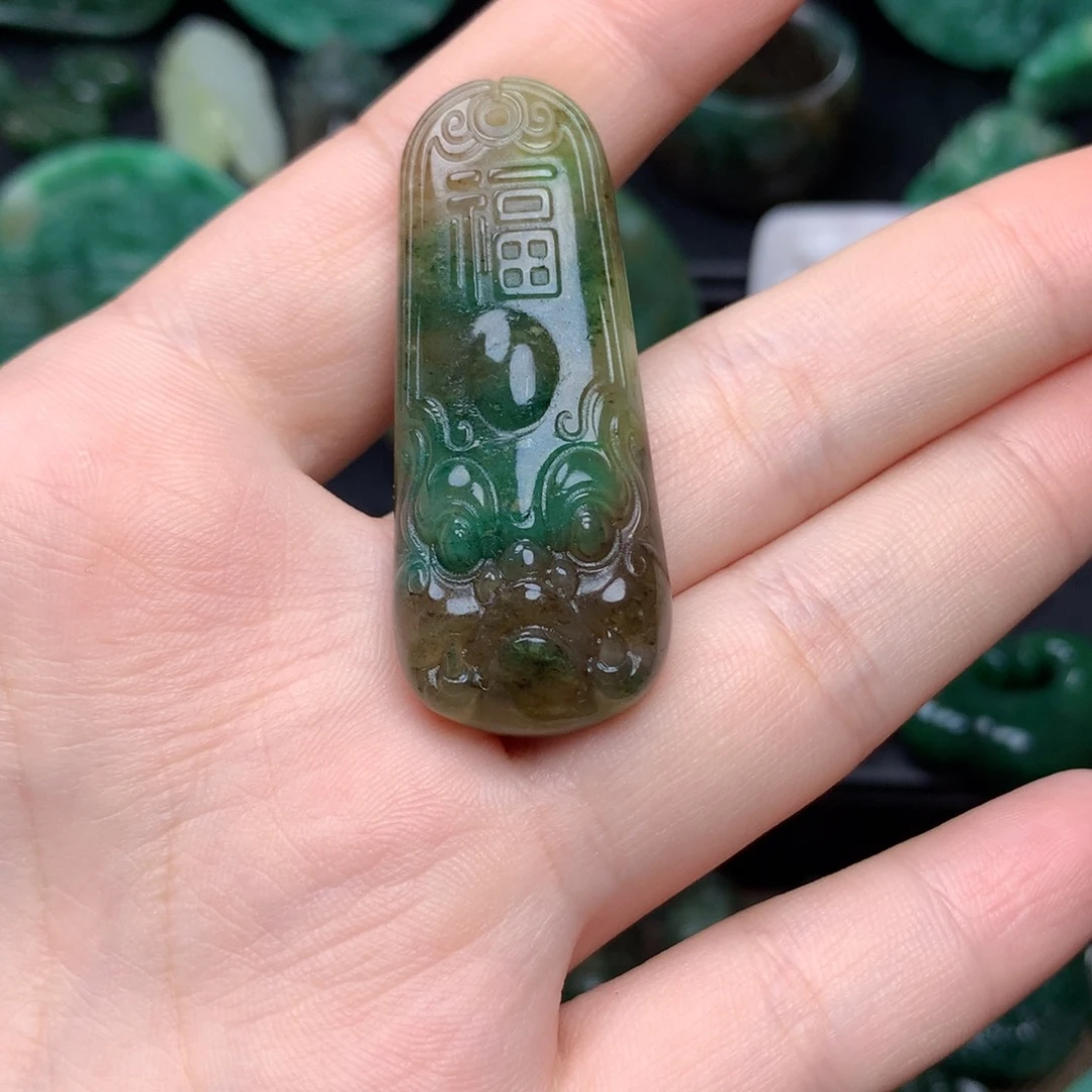 未镶嵌独山玉颈饰