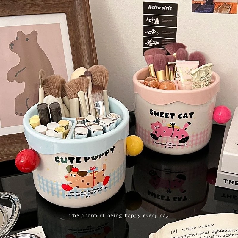 化妆刷收纳筒分格式梳妆台化妆品收纳盒置物架桌面笔筒骑士收纳桶