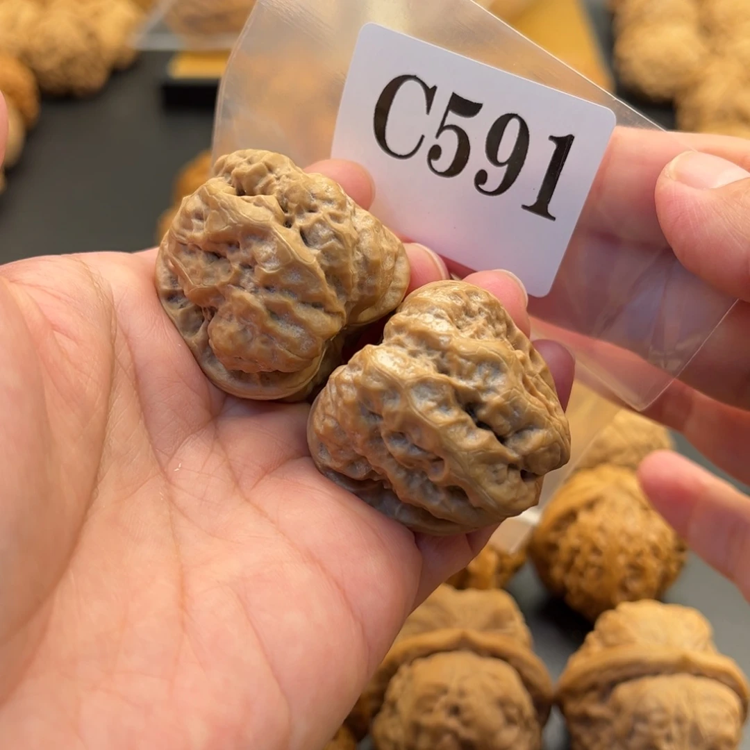 文玩核桃把件蛙蛙精品35度37四开背