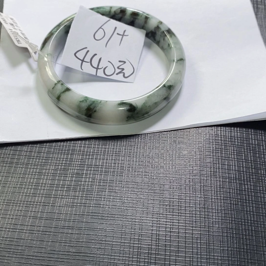 【闪购商品】未镶嵌手镯翡翠