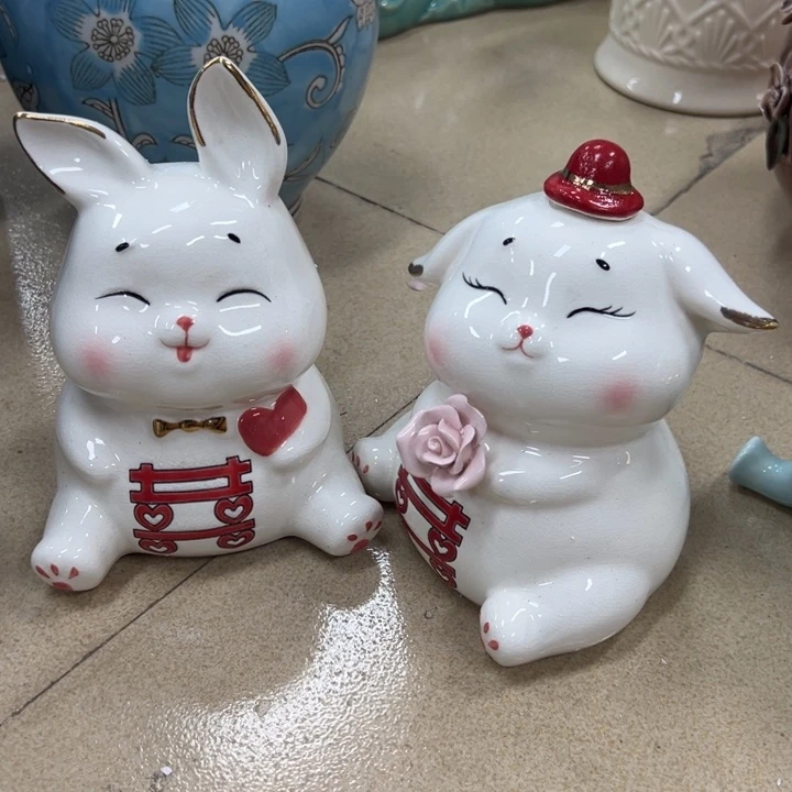 瓷片微瑕陶瓶。。。。。。丝丝