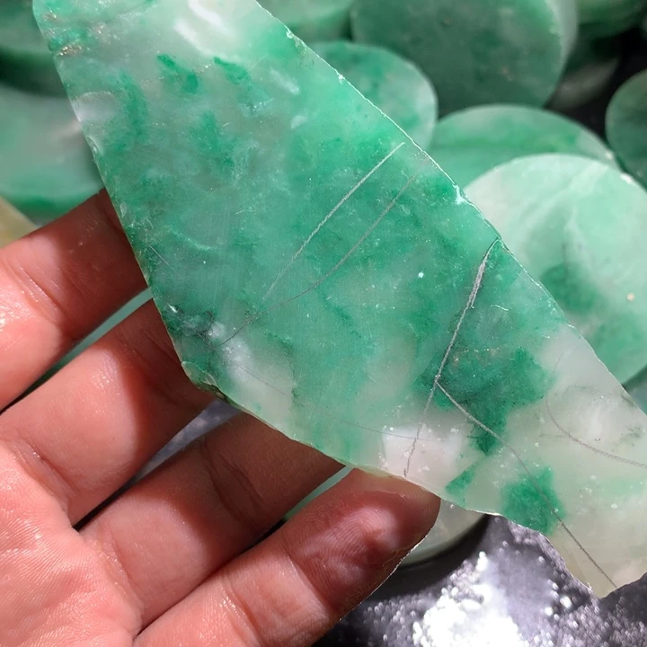 【闪购商品】翡翠颈饰未镶嵌秋**趣107