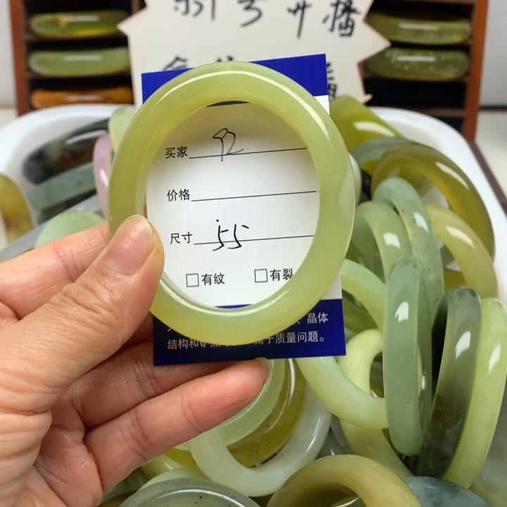 未镶嵌蛇纹石玉手镯手镯