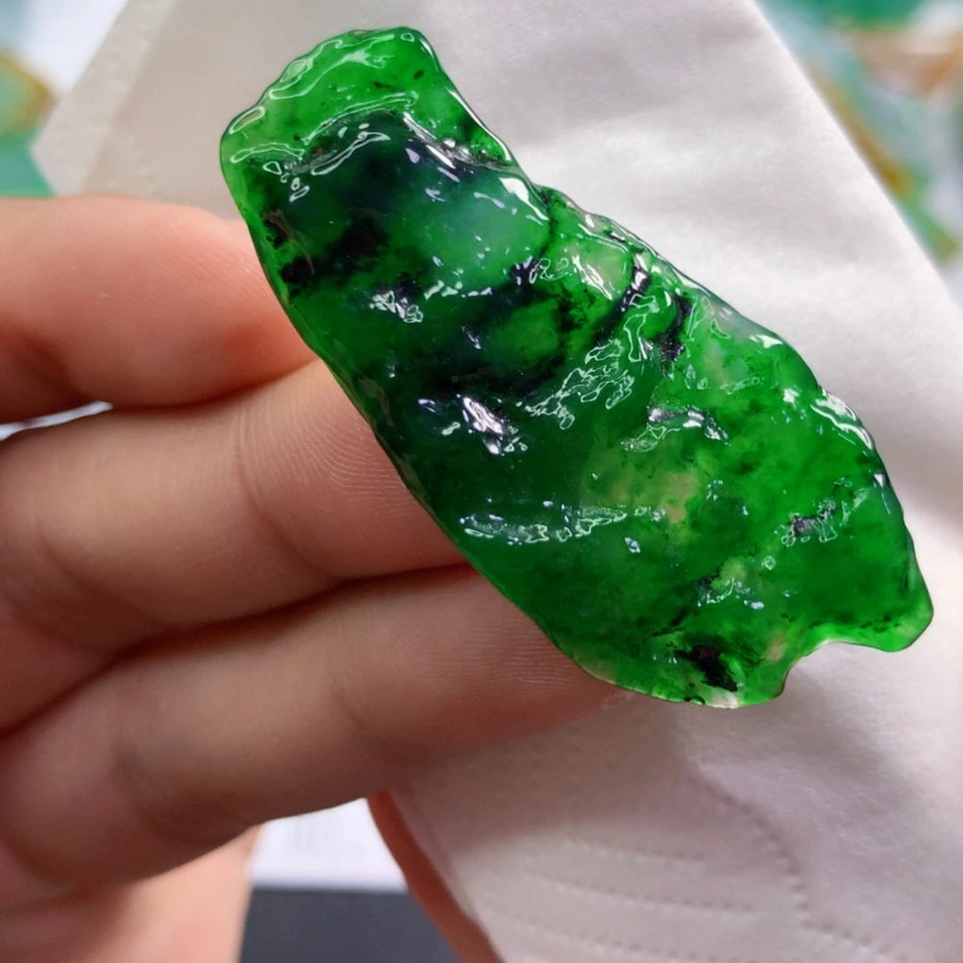 【闪购商品】翡翠吊坠(不含链)未镶嵌