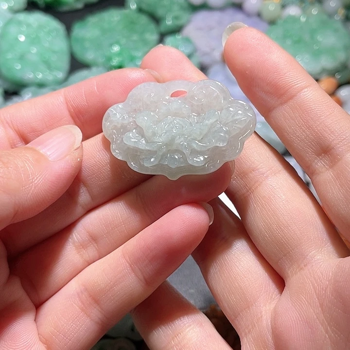 颈饰未镶嵌翡翠天