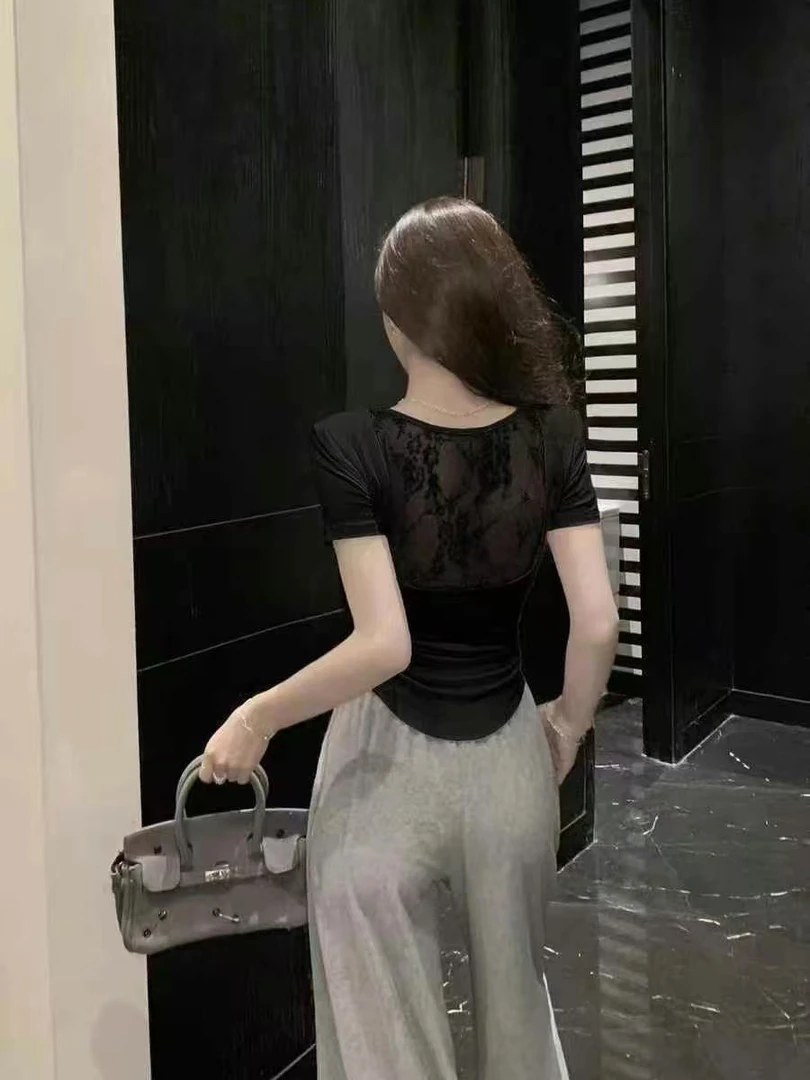 小霞家收腰显瘦后背蕾丝上衣