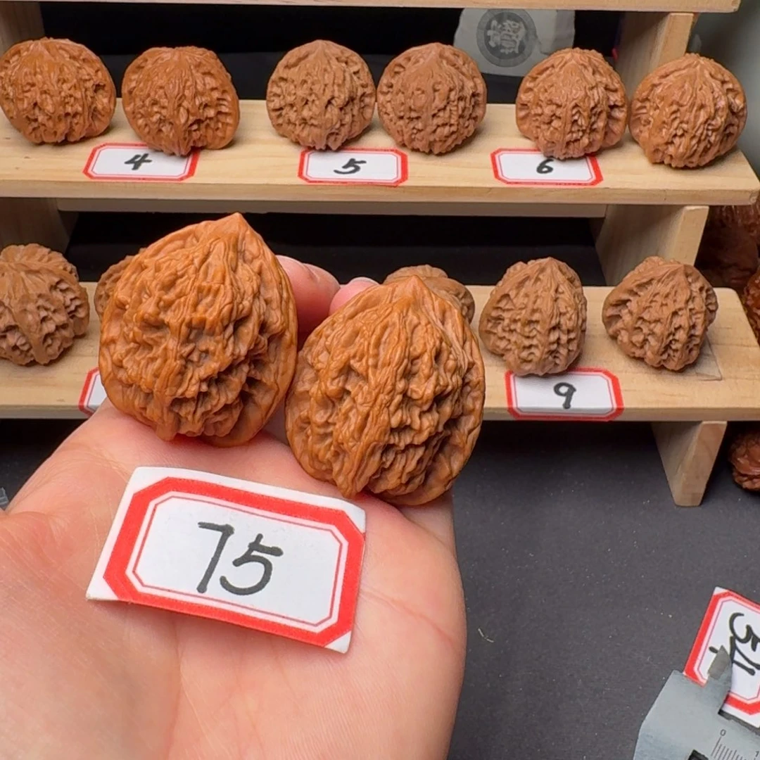 把件文玩核桃全品37尺虎头