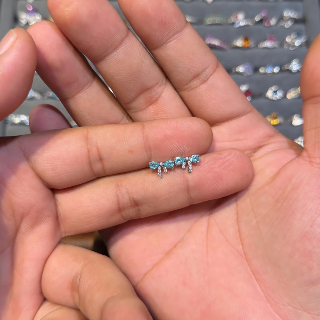 晴***️耳钉磷灰石银S925镶嵌