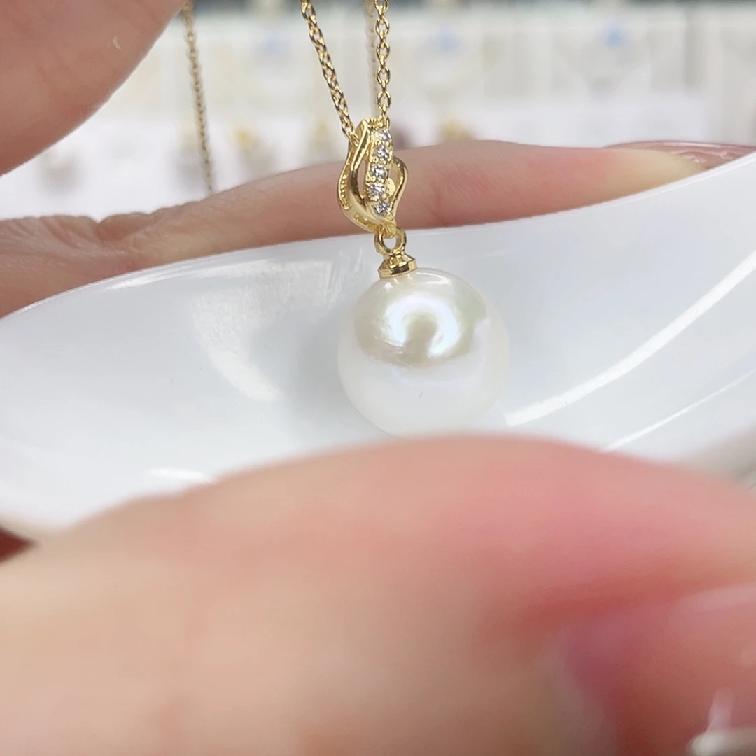 淡水珍珠吊坠(赠链)合金