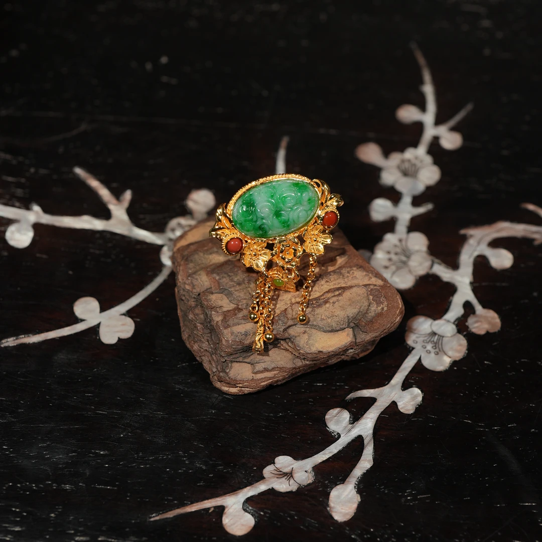 12.30香港王老板-翡翠镶嵌戒指w1426