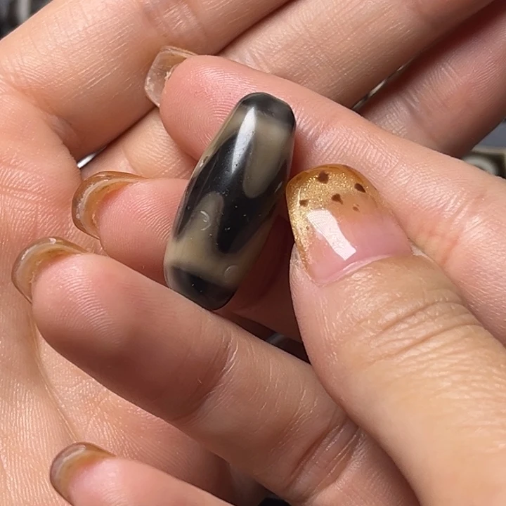 用***9未镶嵌颈饰玛瑙/玉髓